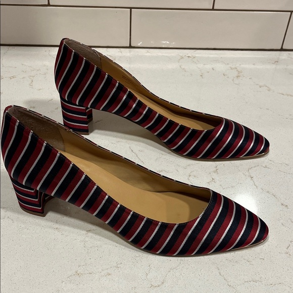 Talbots Chic Navy and Red Striped Heels - Picture 4 of 6